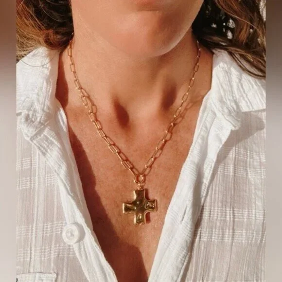Cross Pendant Necklace Waterproof Chunky Gold Cross Necklace Layering Necklace - Picture 5 of 13
